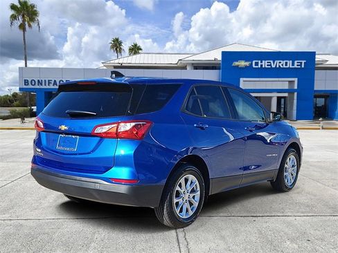 Used 2019 Chevrolet Equinox LS w/ LS Convenience Package image 4