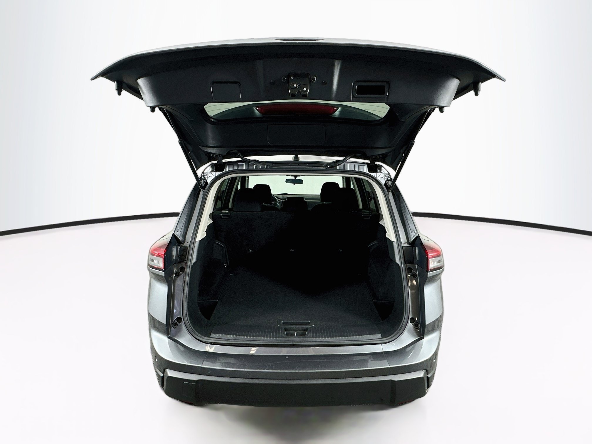 Used 2024 Nissan Rogue S AWD/4WD image 27