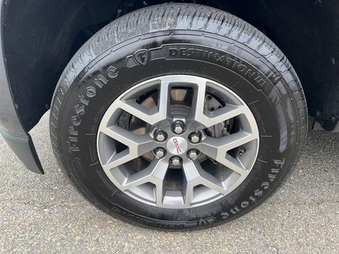 Used 2015 GMC Canyon SLE w/ All-Terrain Package AWD/4WD image 6