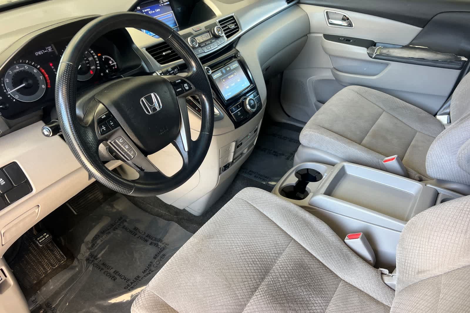 Used 2016 Honda Odyssey SE image 11