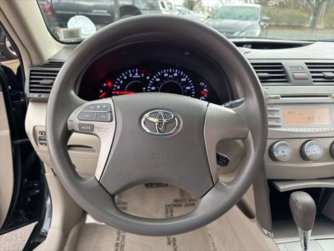 Used 2010 Toyota Camry image 13