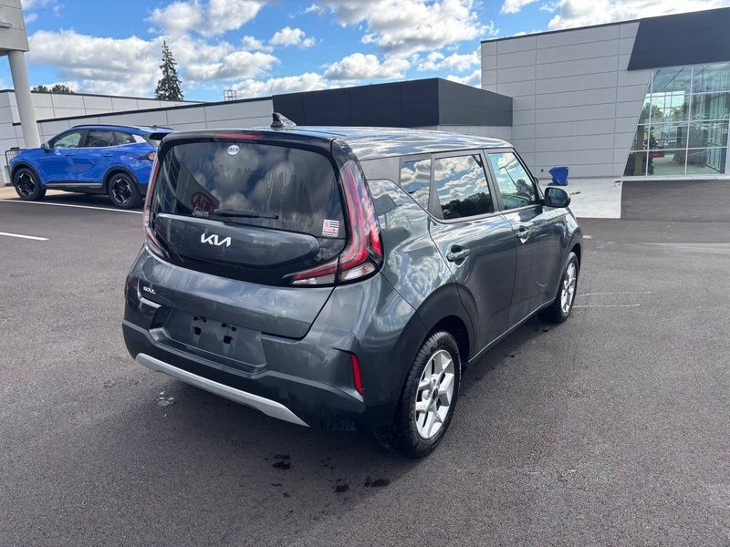 Certified 2024 Kia Soul LX w/ Option Group 015 FWD image 8