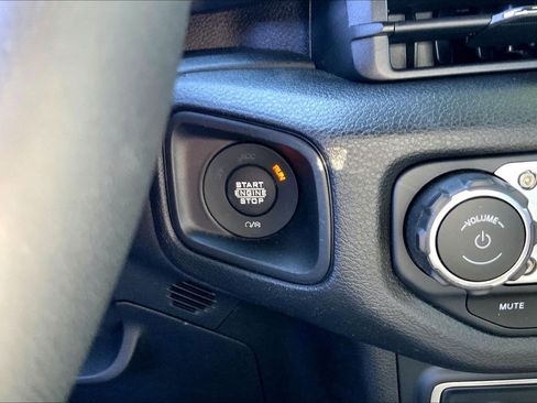 Certified 2024 Jeep Wrangler Unlimited Sport AWD/4WD image 31