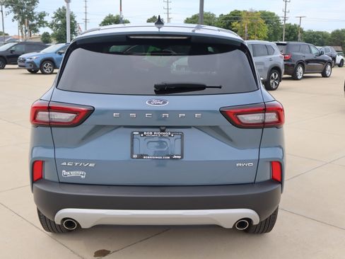 Used 2024 Ford Escape Active AWD/4WD image 7