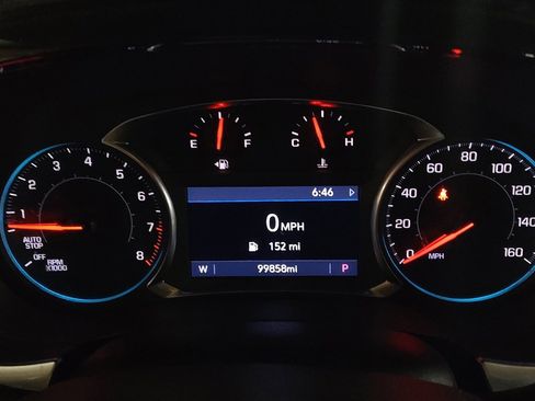 Used 2020 Chevrolet Traverse LT image 23