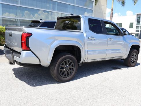 Used 2026 Toyota Tacoma SR5 AWD/4WD image 8