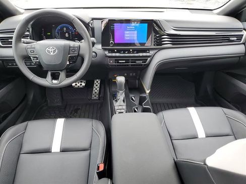 Used 2026 Toyota Camry SE image 61