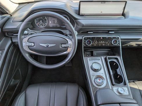 Used 2024 Genesis GV80 2.5T AWD/4WD image 10