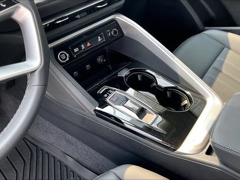 Used 2025 Audi Q5 Premium w/ Convenience Package AWD/4WD image 18