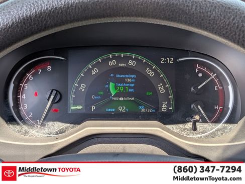 Used 2025 Toyota RAV4 XLE AWD/4WD image 21