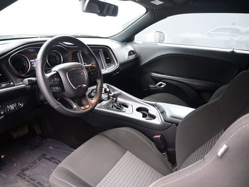 Used 2022 Dodge Challenger R/T Scat Pack w/ Driver Convenience Group RWD image 8