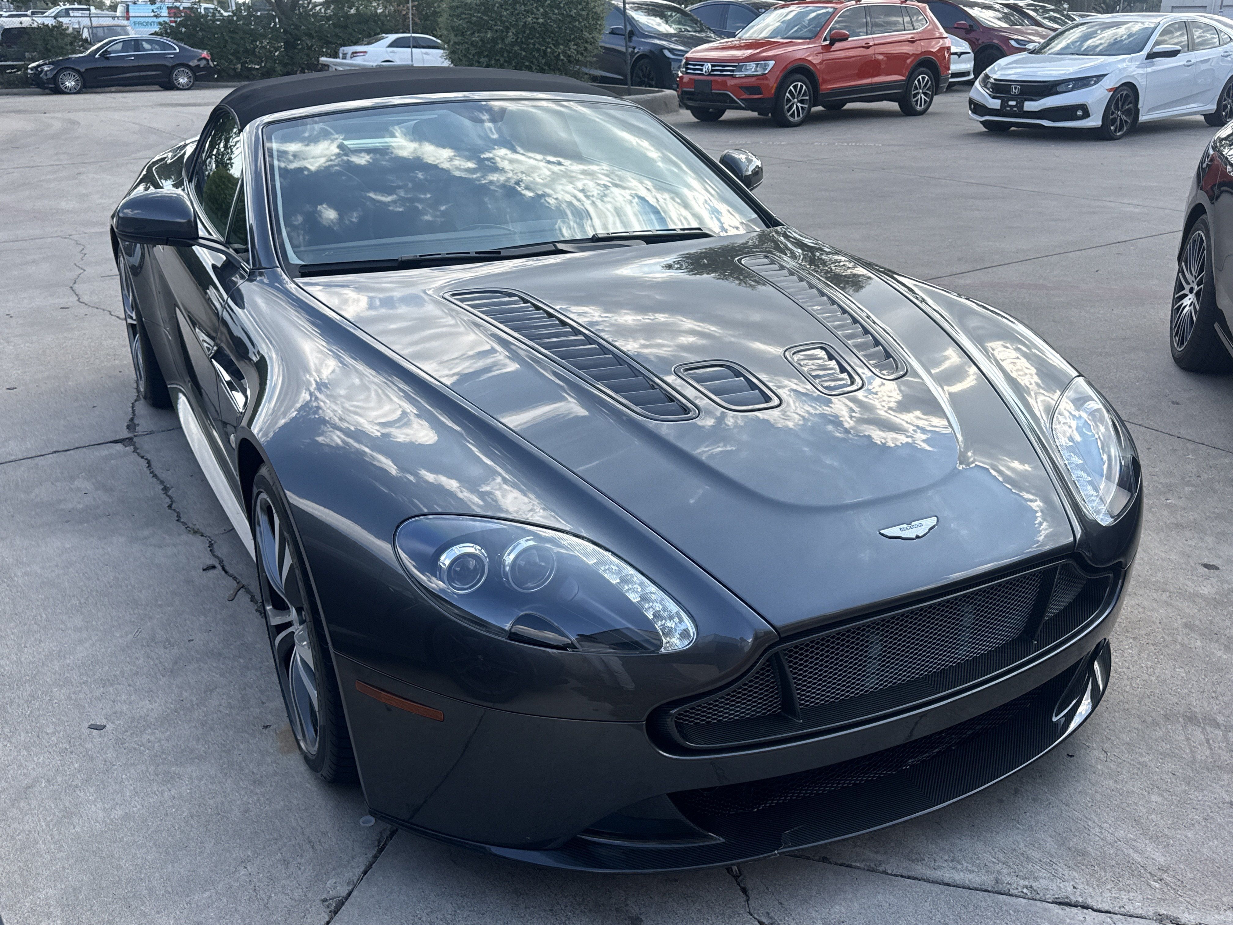 Used 2015 Aston Martin V12 Vantage S RWD image 1