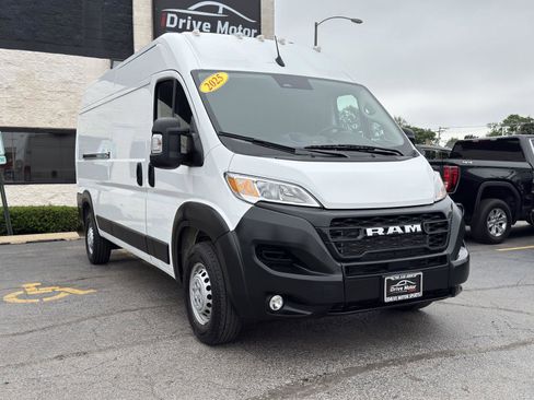 Used 2025 RAM ProMaster 2500 w/ Convenience Group FWD image 22