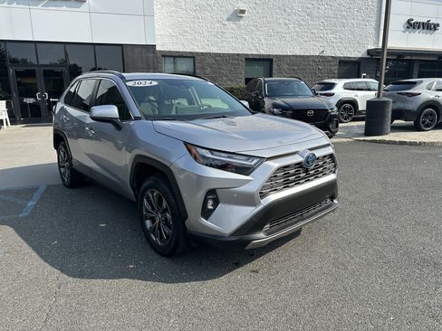 Used 2024 Toyota RAV4 Limited w/ Advanced Technology Package AWD/4WD image 13