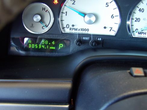 Used 2005 Ford Thunderbird image 10