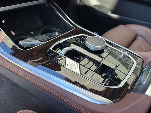 New 2026 BMW X5 xDrive40i w/ Climate Comfort Package image 26