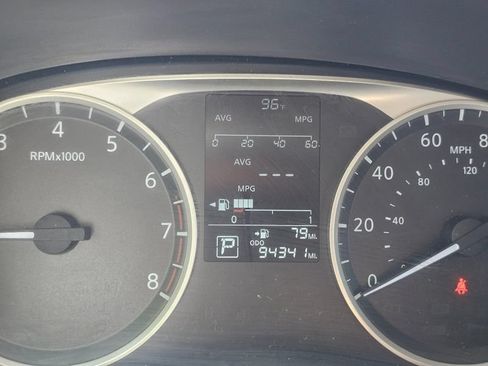 Used 2024 Nissan Kicks S FWD image 34