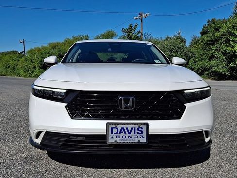 Used 2024 Honda Accord EX image 3