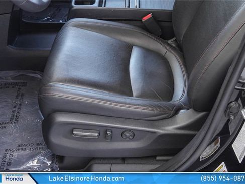 Used 2023 Honda Odyssey Sport image 16
