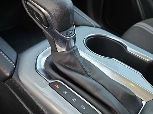 Used 2025 Chevrolet Blazer LT image 21