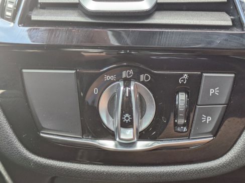 Used 2023 BMW 530i w/ M Sport Package image 31