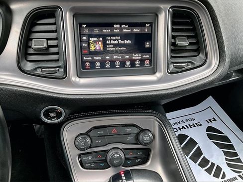 Used 2023 Dodge Challenger SXT image 14