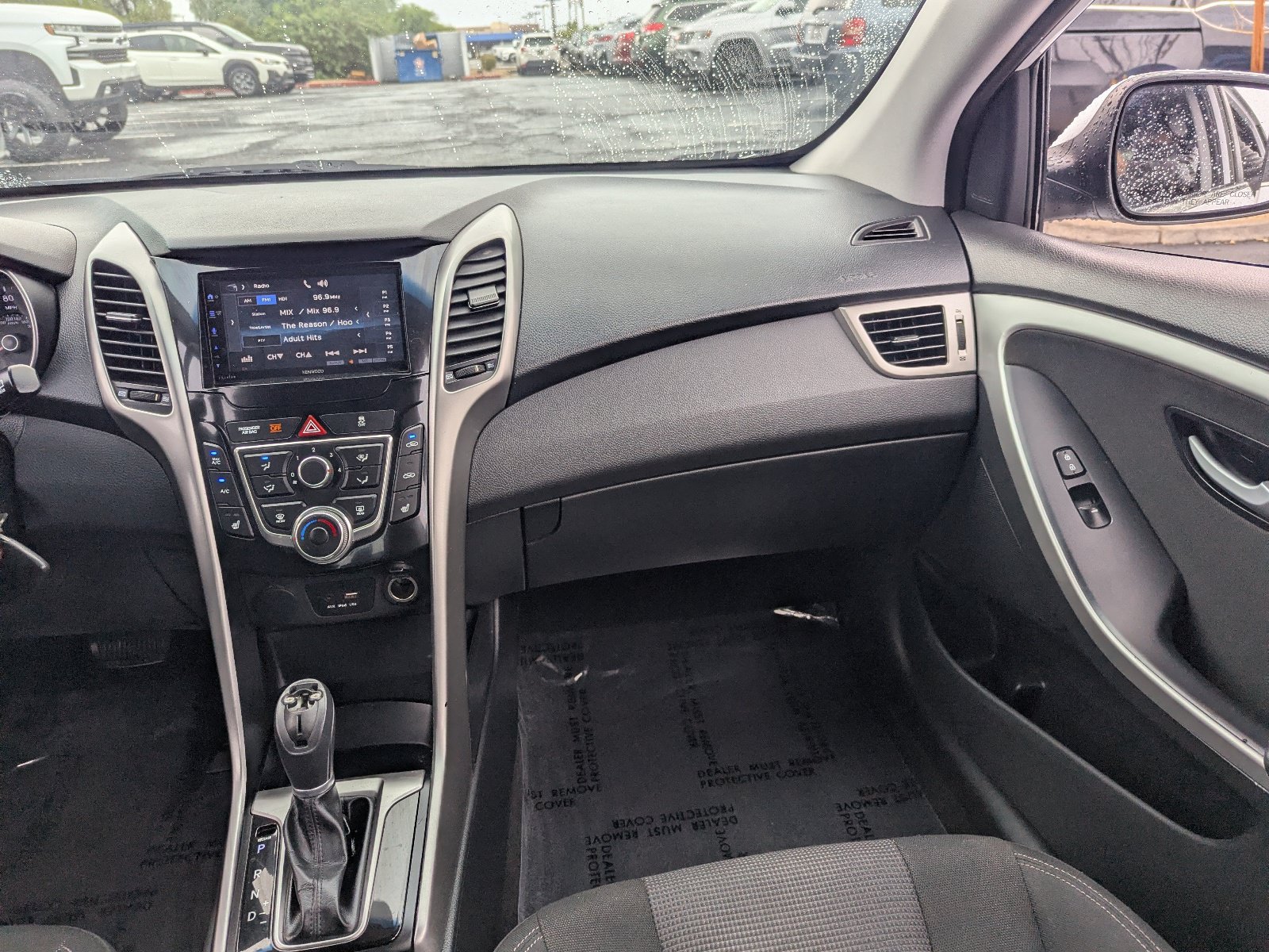Used 2016 Hyundai Elantra GT FWD image 16