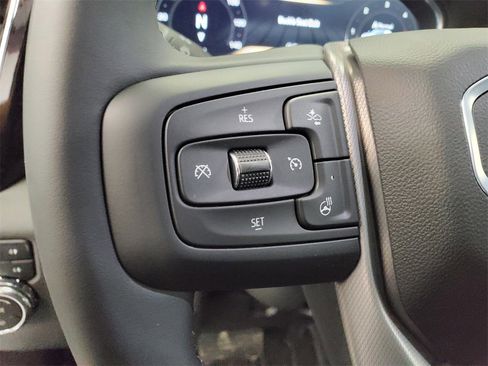 New 2026 GMC Sierra 3500 Denali w/ Denali Reserve Package image 17