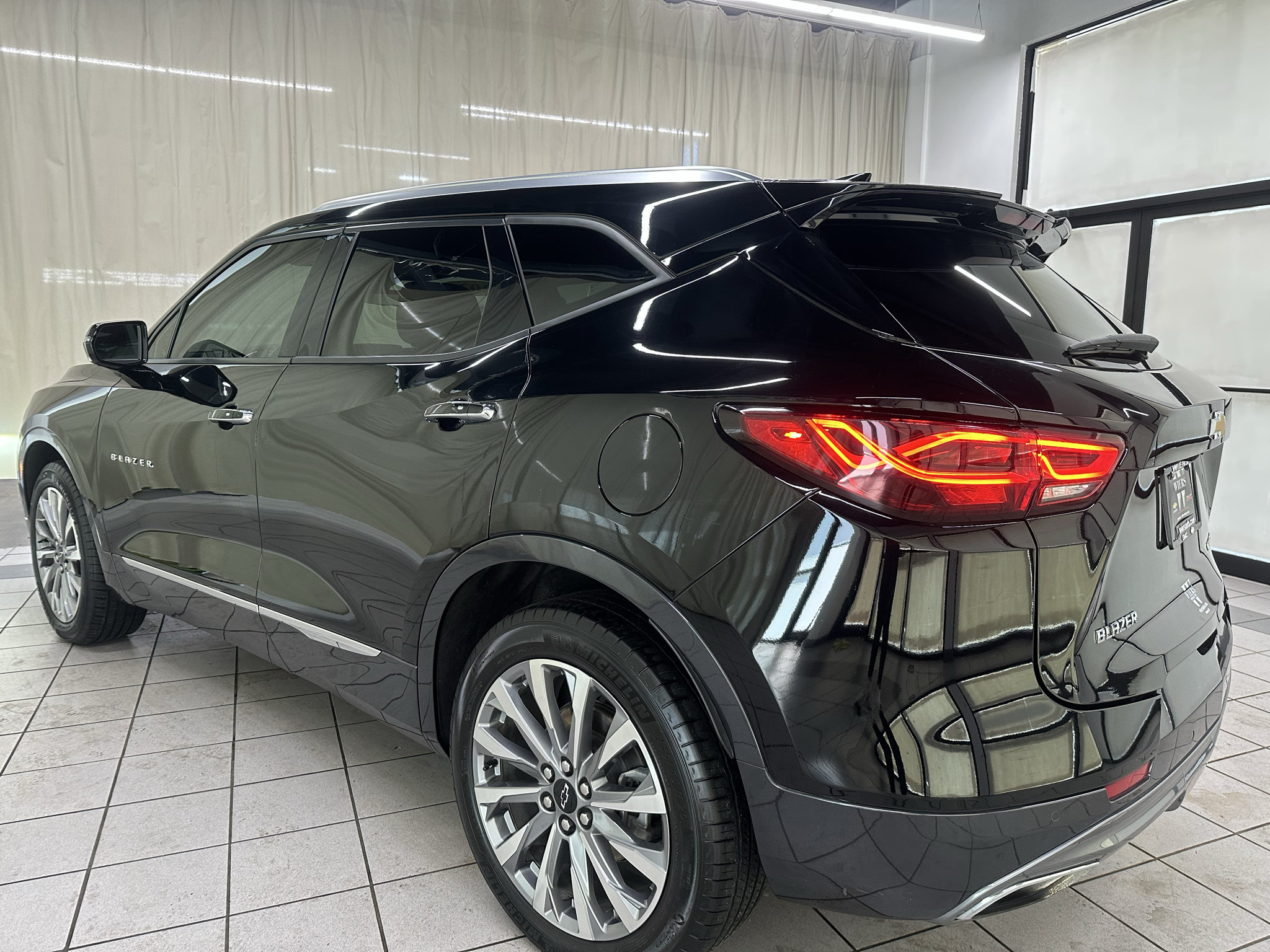 Used 2024 Chevrolet Blazer Premier w/ Driver Confidence II Package FWD image 11