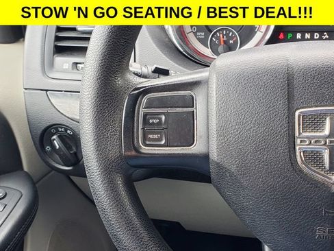 Used 2016 Dodge Grand Caravan SXT FWD image 10