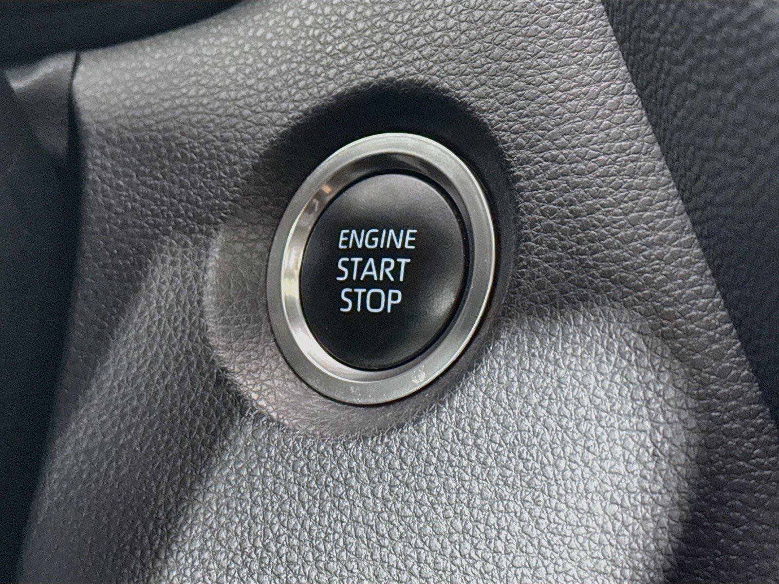 Certified 2025 Toyota Corolla SE w/ SE Premium Package FWD image 21
