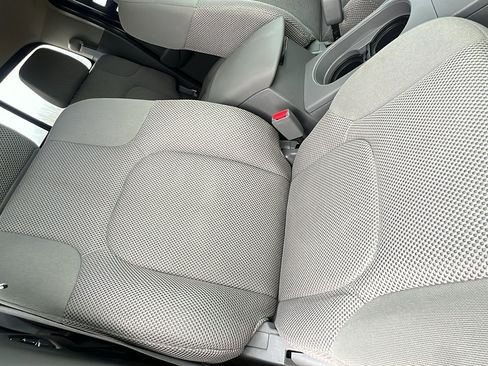 Used 2016 Nissan Frontier SV w/ SV Value Truck Package image 20