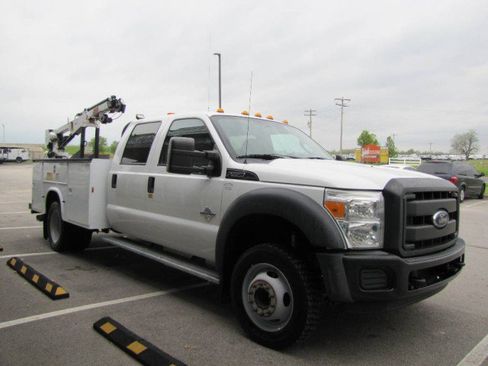 Used 2012 Ford F550 2WD Crew Cab Super Duty w/ Payload Upgrade Pkg image 5