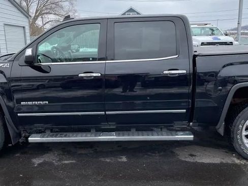 Used 2018 GMC Sierra 1500 SLT w/ SLT Premium Package image 3