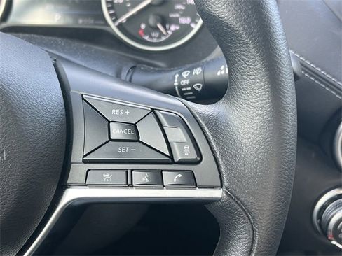 Certified 2025 Nissan Sentra SV image 11