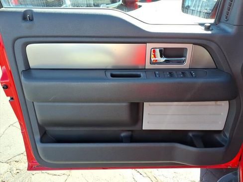 Used 2014 Ford F150 Raptor w/ Exterior Graphics Package image 14