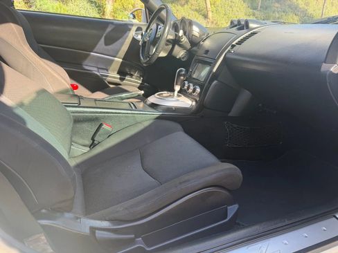 Used 2008 Nissan 350Z Enthusiast w/ Cargo Convenience Pkg image 12