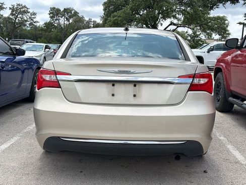 Used 2013 Chrysler 200 LX FWD image 6