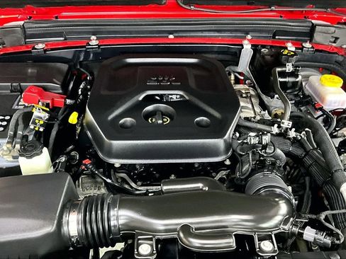 Used 2023 Jeep Wrangler Rubicon w/ LED Lighting Group image 30