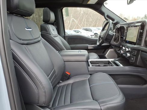 New 2026 Ford F250 Platinum w/ FX4 Off-Road Package image 13