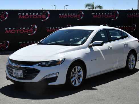 Used 2021 Chevrolet Malibu LT FWD image 3