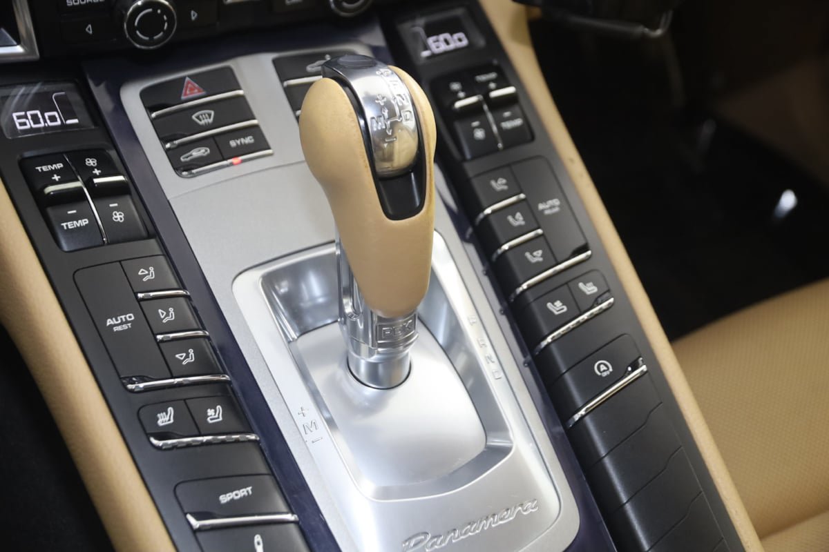 Used 2016 Porsche Panamera 4 Edition AWD/4WD image 7
