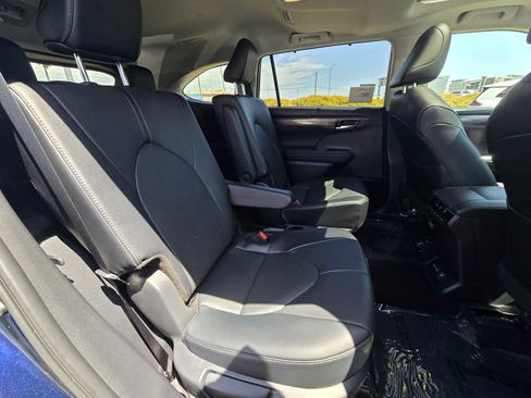 New 2026 Toyota Highlander Limited AWD/4WD image 14