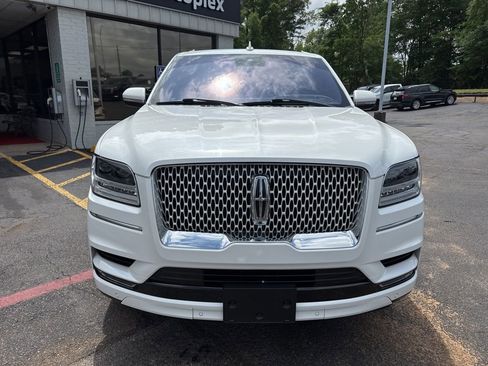 Used 2020 Lincoln Navigator L Reserve w/ Equipment Group 208A Reserve image 3