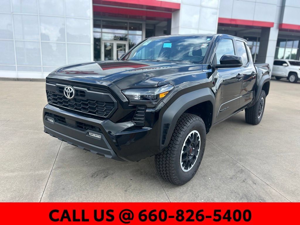 Used 2024 Toyota Tacoma TRD Off-Road AWD/4WD image 4