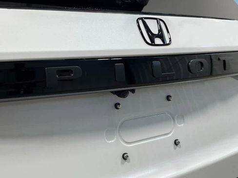 New 2026 Honda Pilot image 7