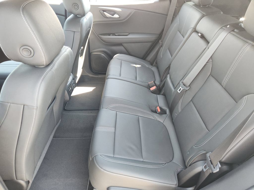 New 2026 Chevrolet Blazer LT w/ Sound & Technology Package FWD image 20