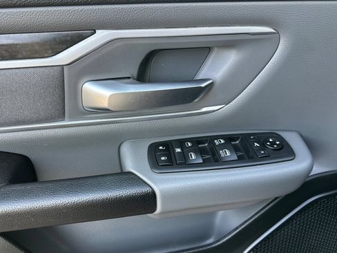 Used 2020 RAM 1500 Big Horn AWD/4WD image 11