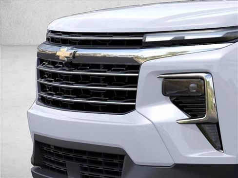 New 2026 Chevrolet Traverse LT w/ Driver Confidence Package FWD image 13