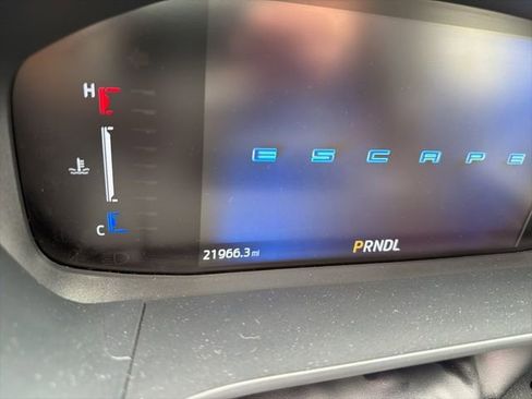 Used 2025 Ford Escape ST-Line Select image 5